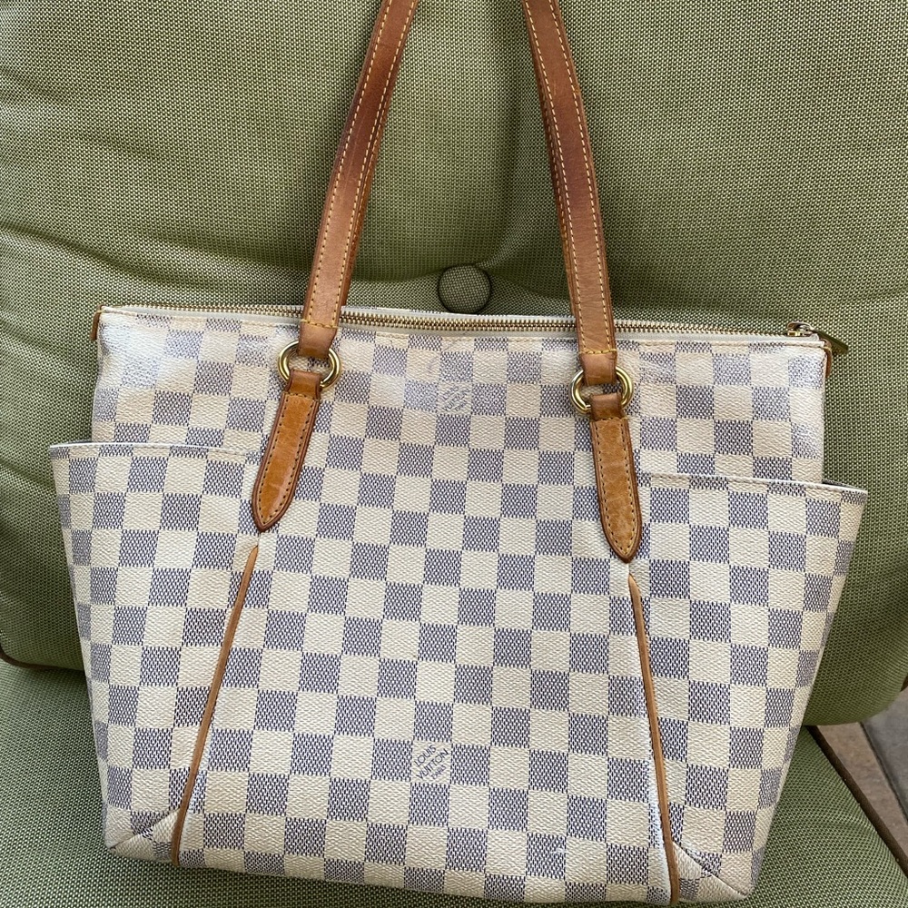 Louis Vuitton Totally MM Damier Azur